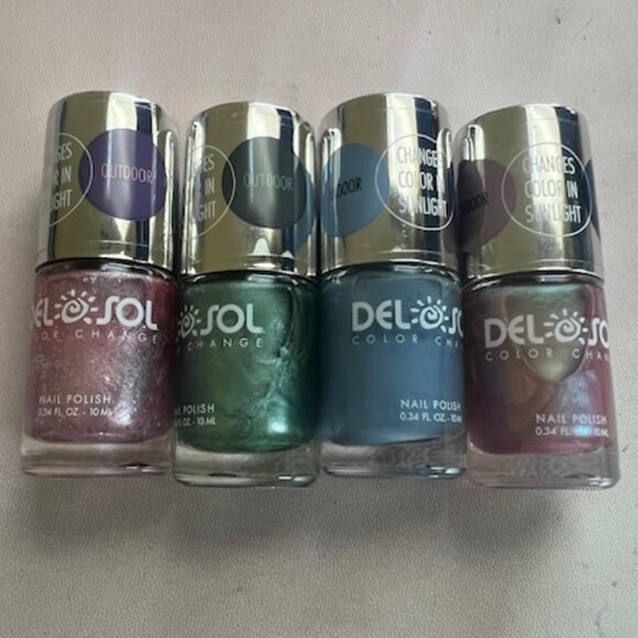 NEW- Set of 4 Del Sol Color Change Nail Polish - Picture 1 of 2